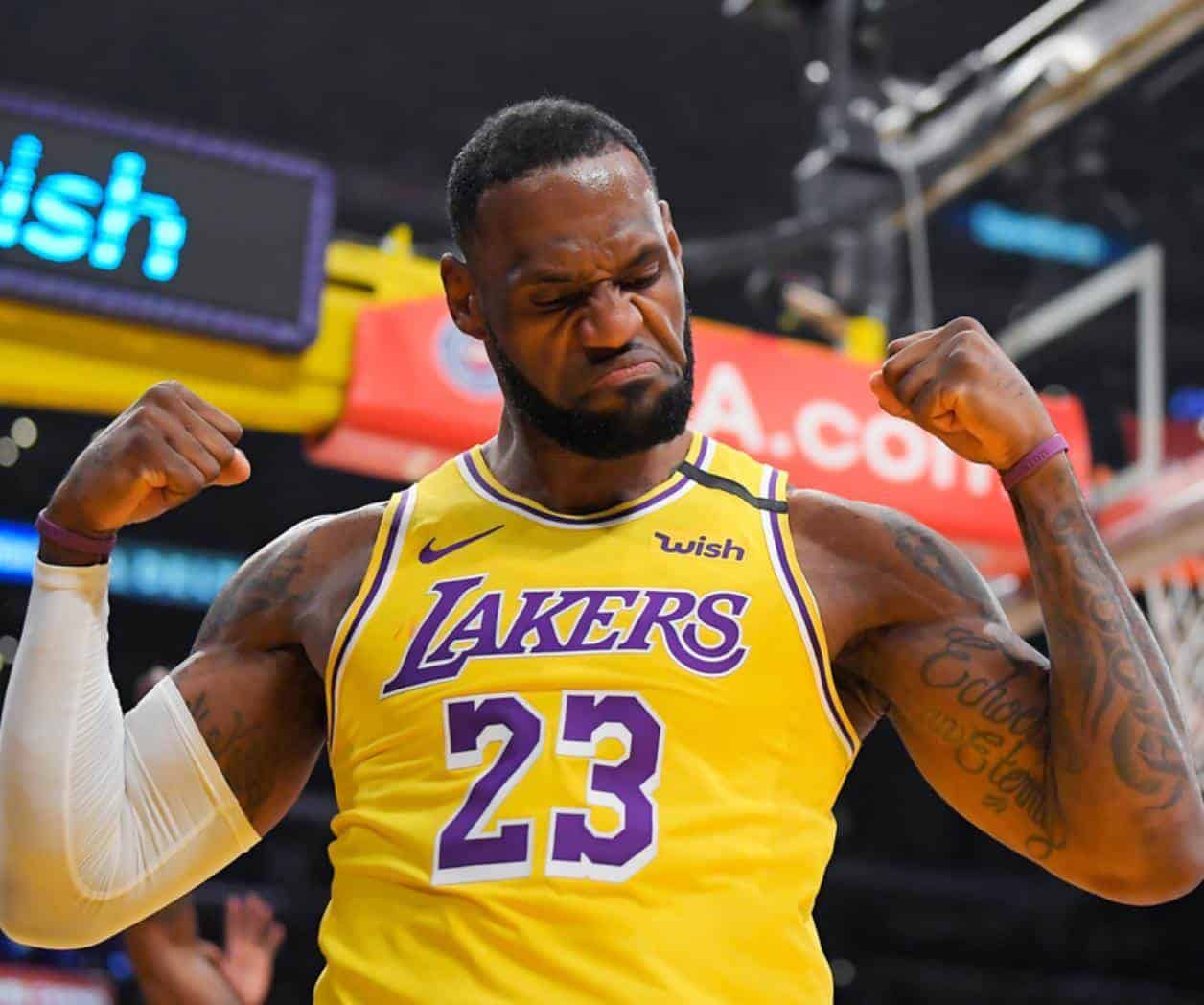 LeBron James se va a los 76ers de Filadelfia y dice que será su última decisión LeBron James se va a los 76ers de Filadelfia y dice que será su última decisión