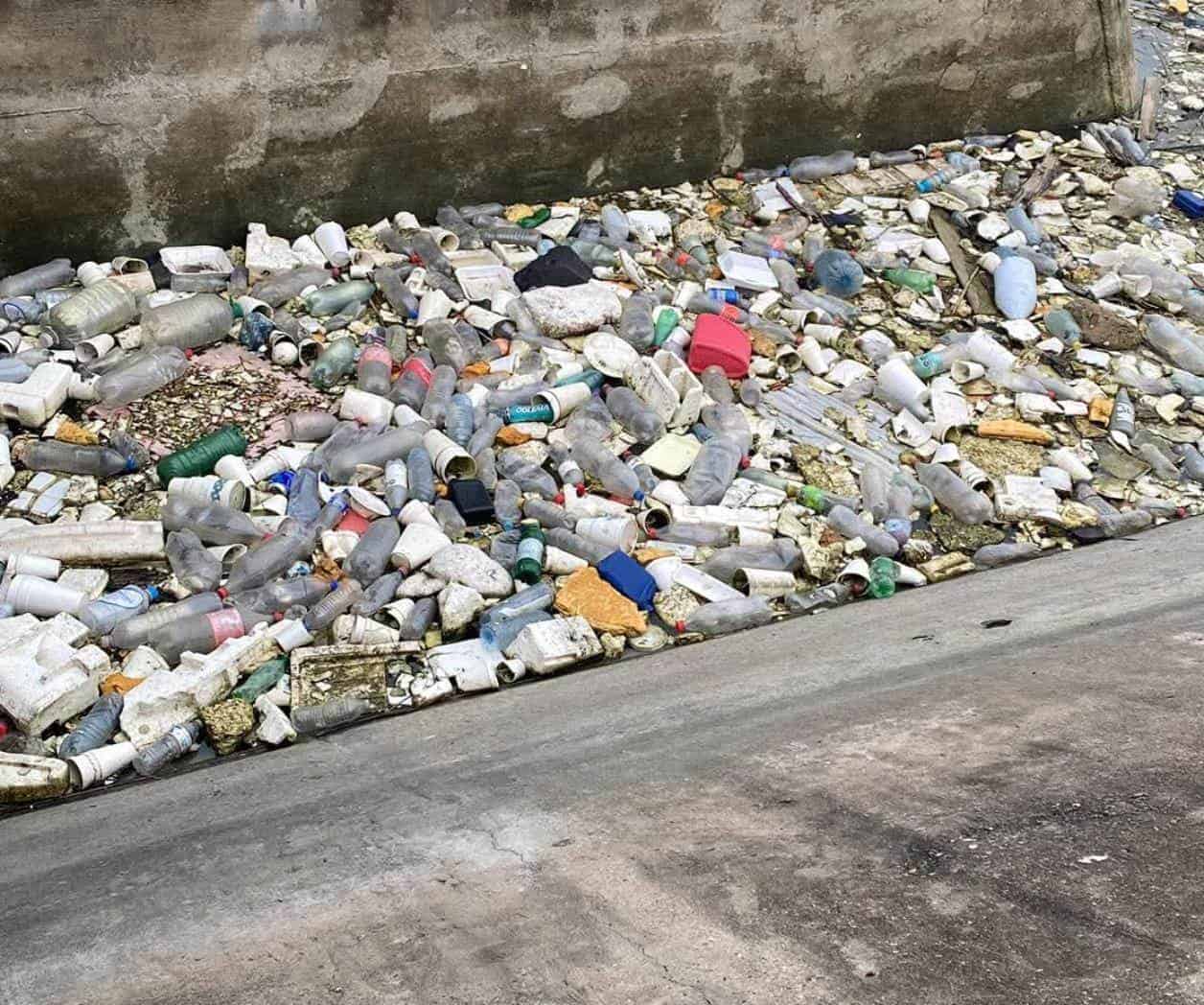 Agua contaminada  complica suministro