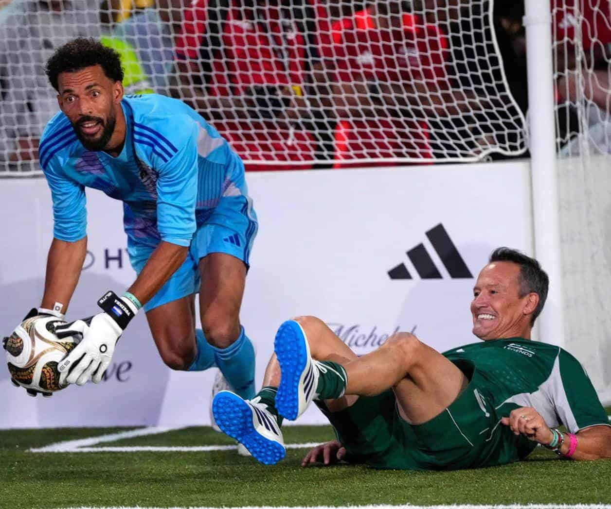 Colo Colo anuncia fichaje de Vozinha