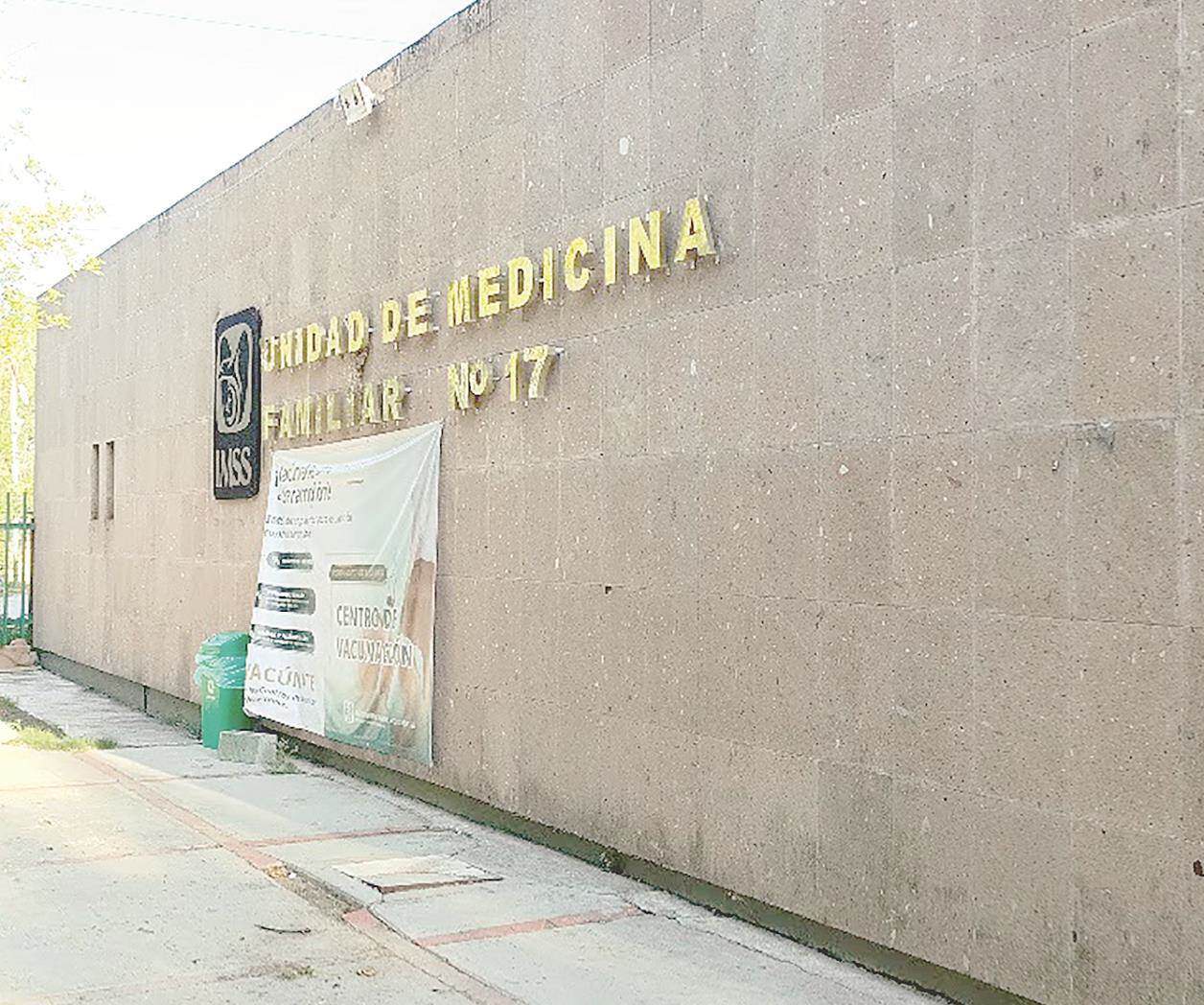 Niegan servicio en IMSS a estudiante