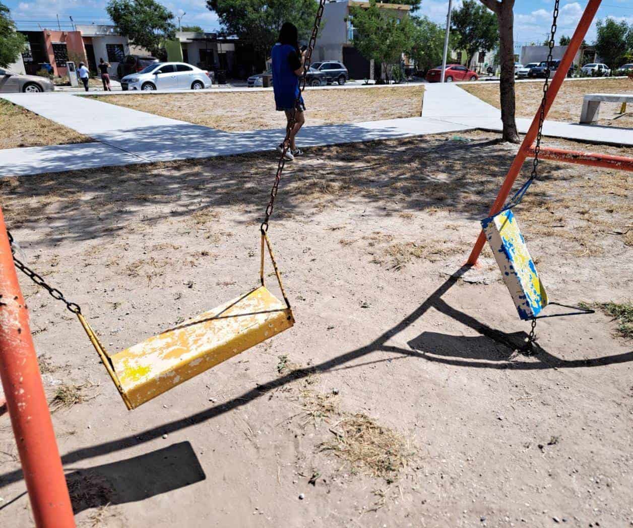 Abandonan plazas en las colonias populares