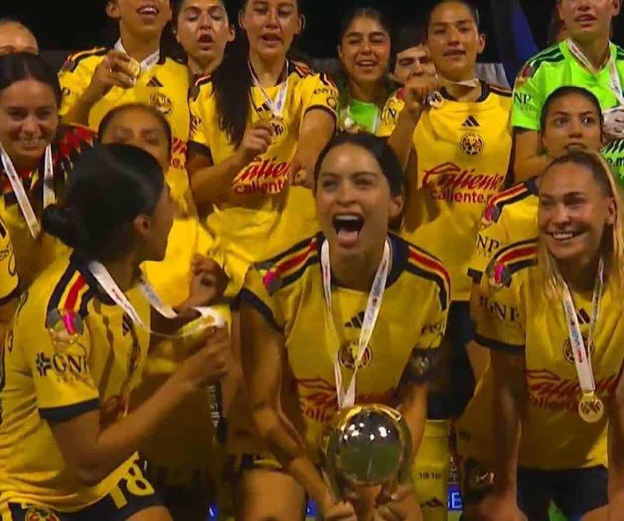 América, Campeón de Campeonas