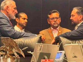 Adán Augusto reaparece en el Senado y evita declaraciones