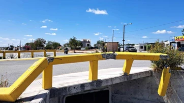 Tres años con puente en riesgo en Los Olivos