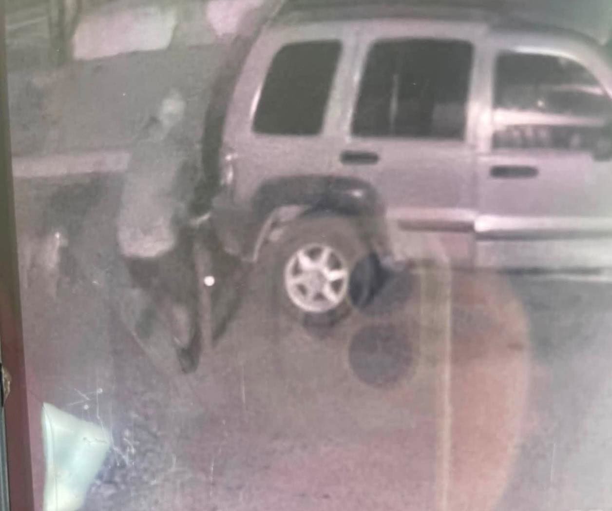 Enfoca a ladrón sistema de vigilancia en la Benito Juárez