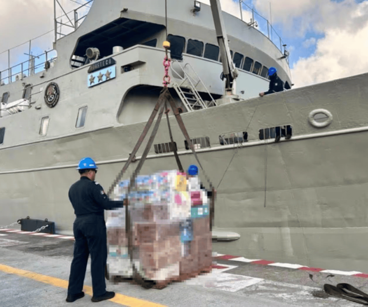 México zarpó con 718 toneladas de ayuda para Venezuela