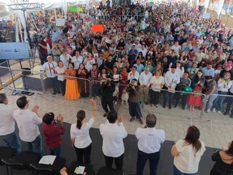 Sheinbaum garantiza  caminos en la Mixteca