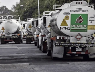 Bajan ganancias de Pemex