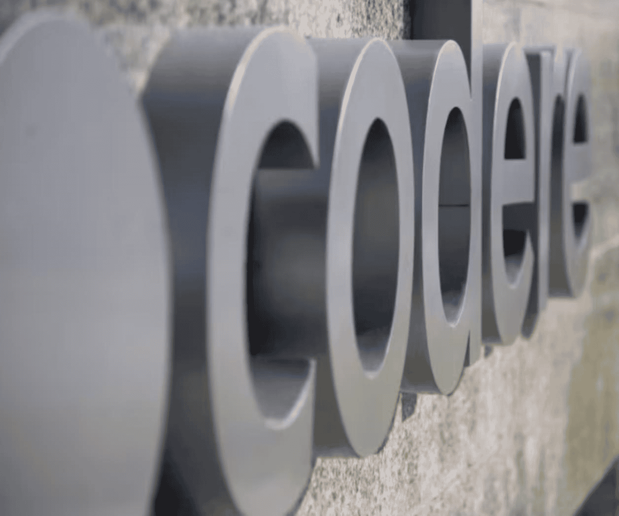 SAT subastará acciones de Codere
