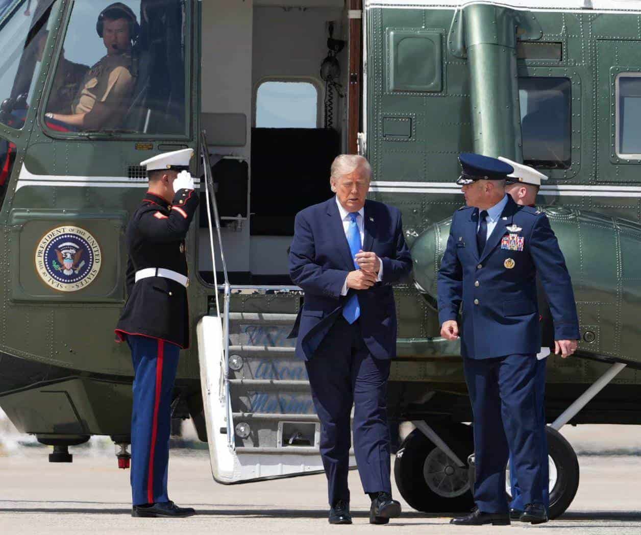 Investigan incidente entre Marine One y un avión