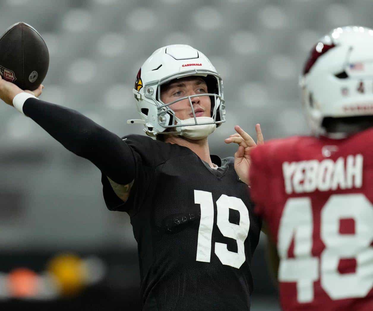Carson Beck chocará contra Kenny Pickett
