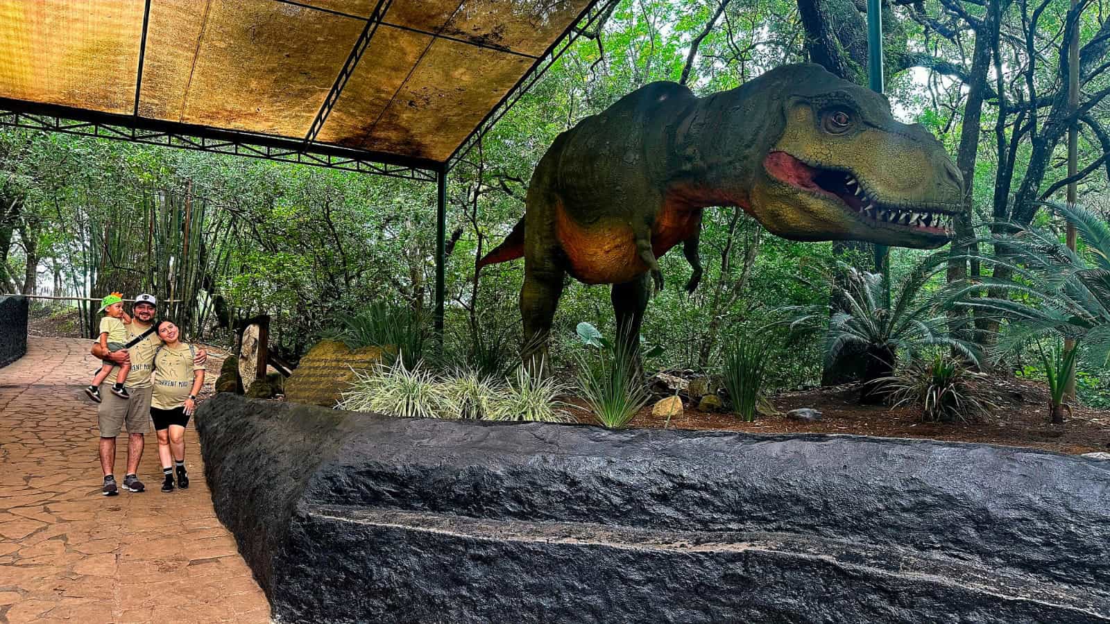 Vacaciona entre dinosaurios