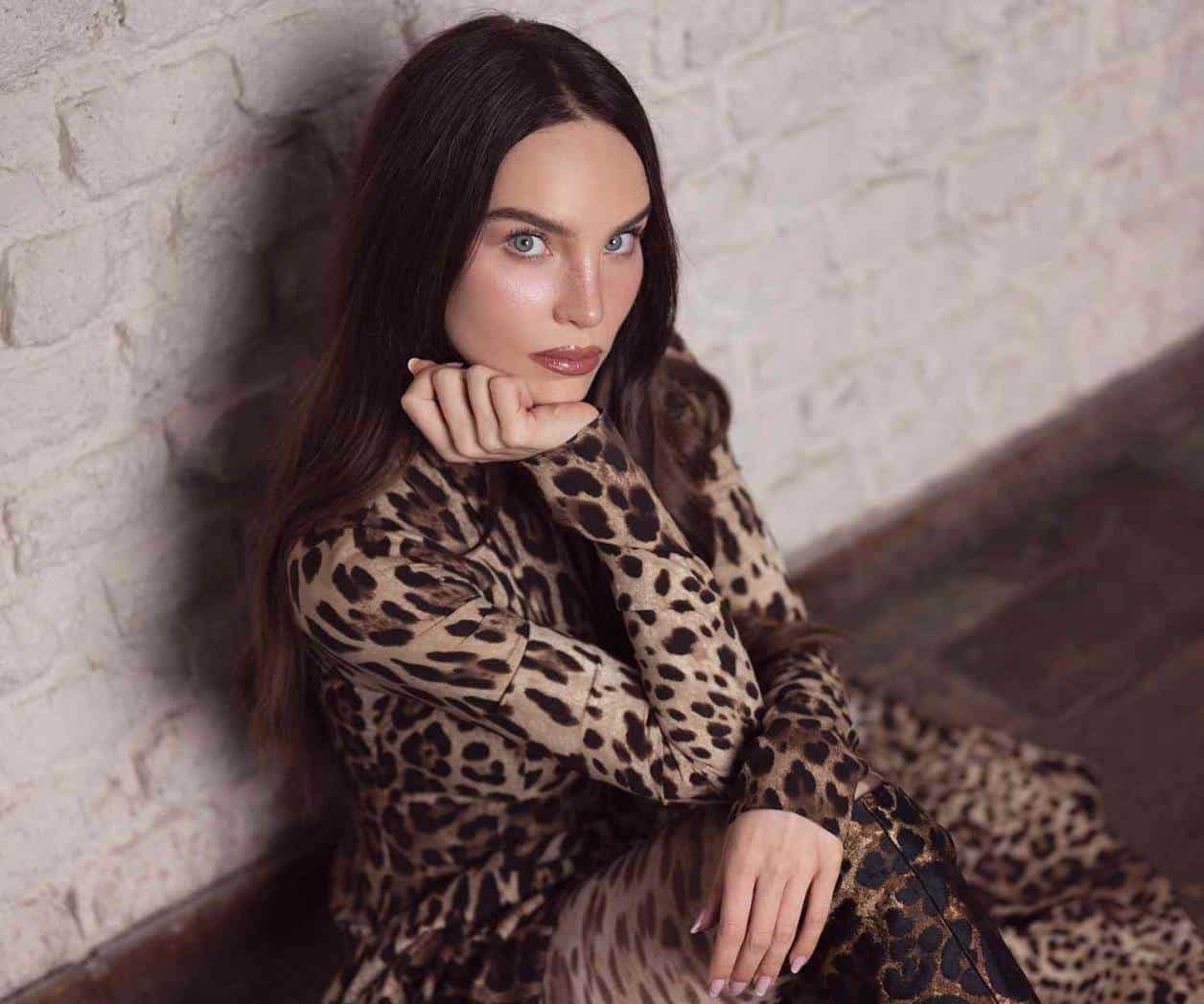Belinda conquista Los 50 Más Bellos