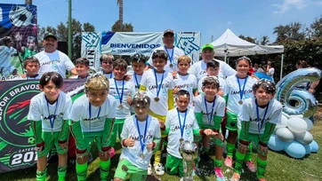 Bravos conquistan la Copa Logins Sport