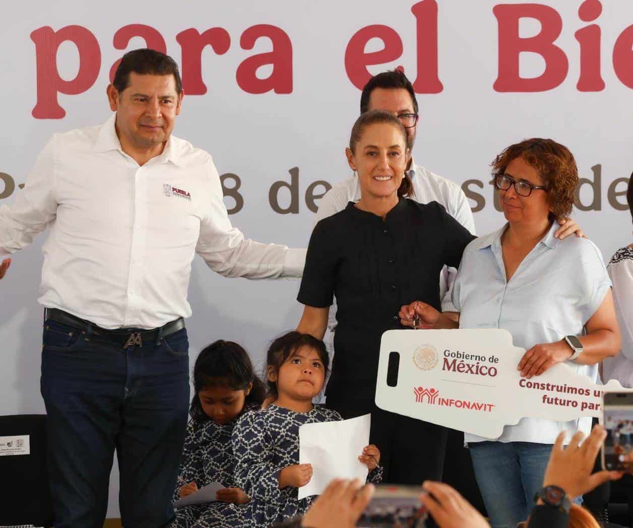 Claudia llevará vivienda  a 12 millones de familias