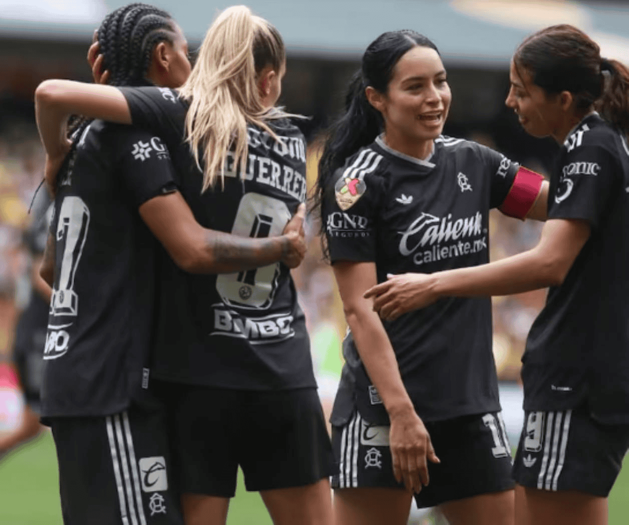 América golea 10-0 a Cruz Azul en su regreso al Banorte