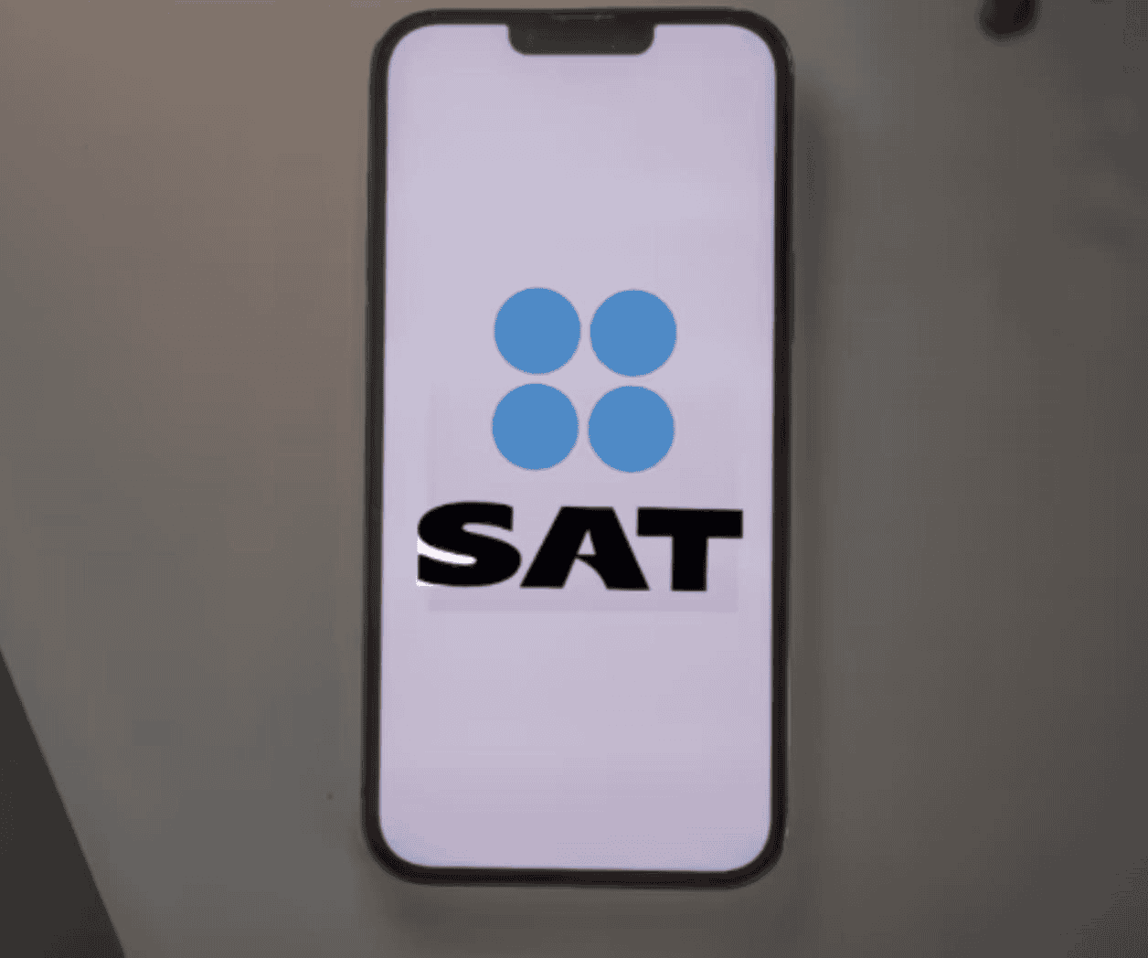 SAT analiza extender programa de regularización de adeudos fiscales