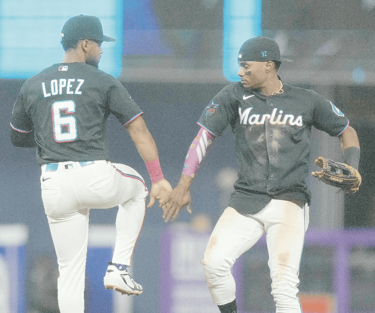Marlins superan 2-0 sobre Piratas