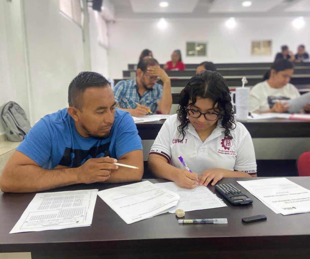 Combate ITEA rezago; 113 terminan estudios