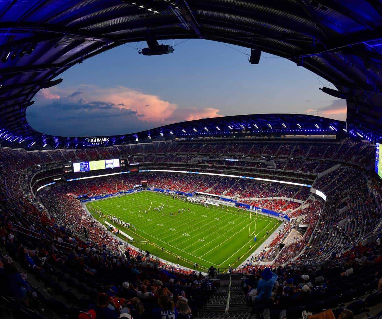 Planean estadios renovados