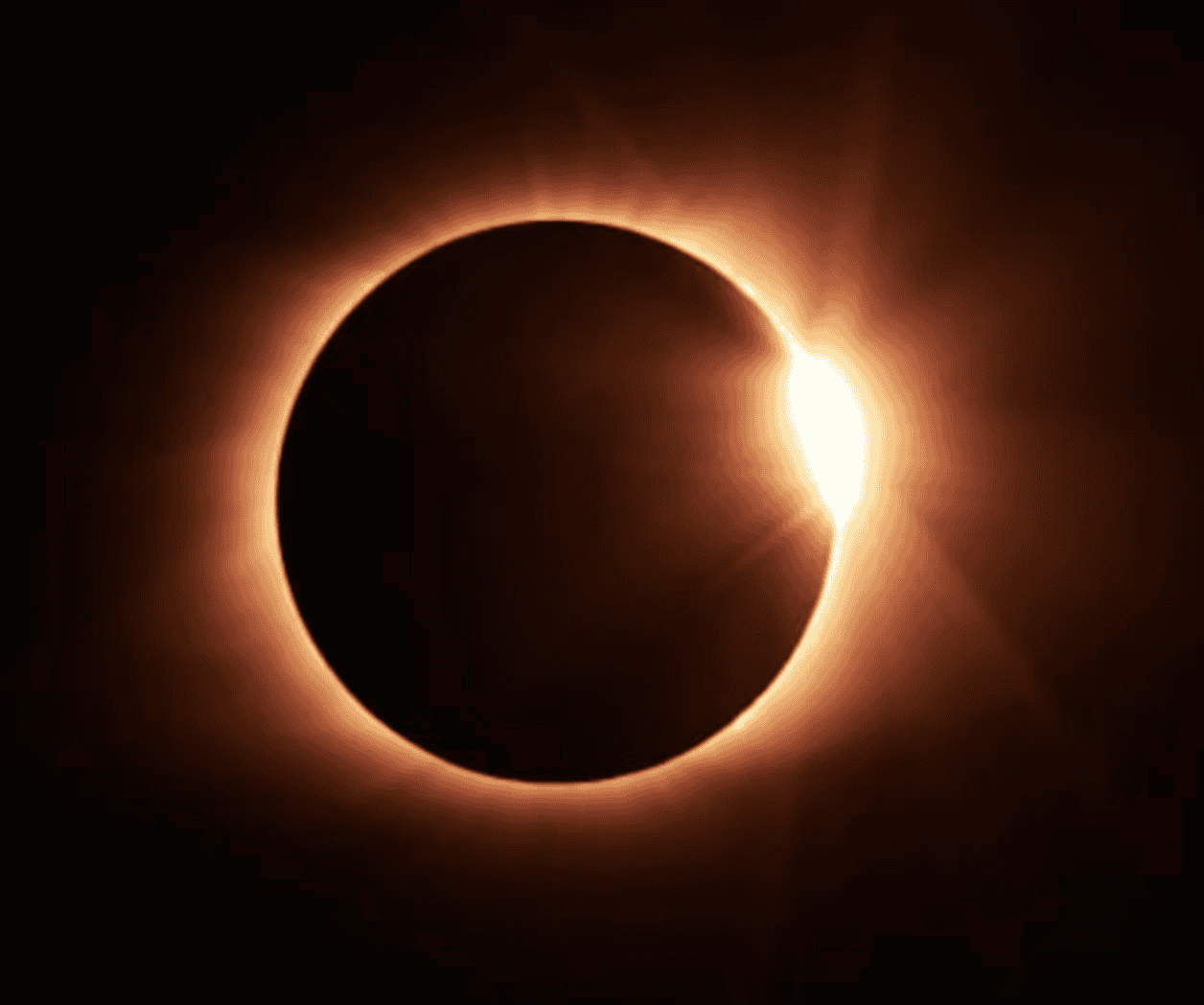 Eclipse solar total: a qué hora será, dónde verlo y cómo seguirlo