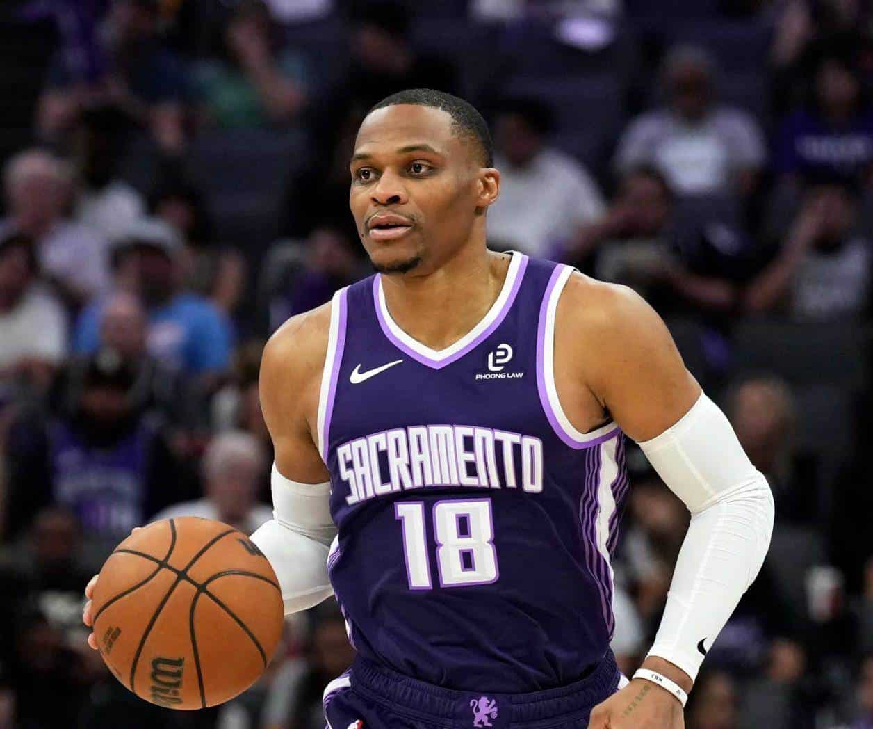 Russell Westbrook  se retira de NBA con  video de despedida