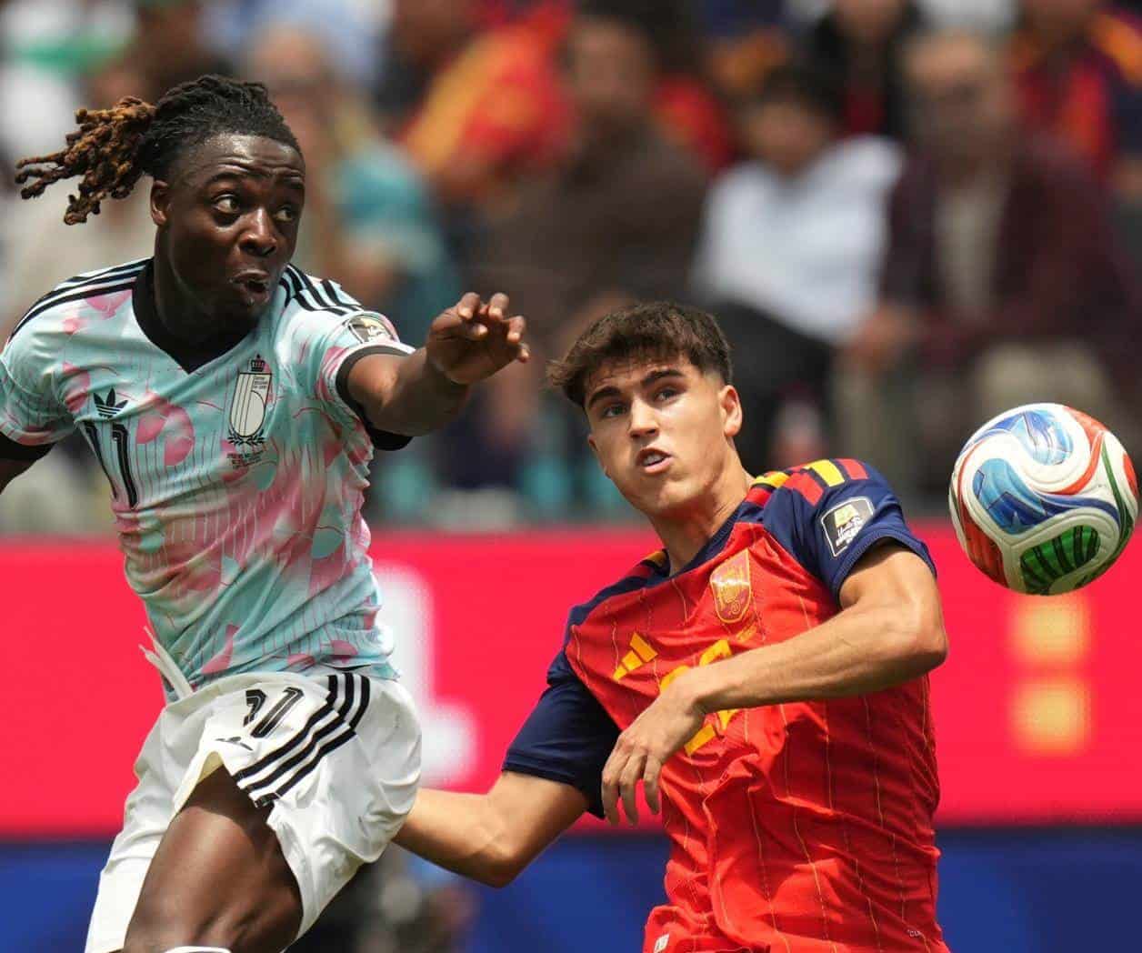 Doku firma nuevo contrato de 5 años con el City