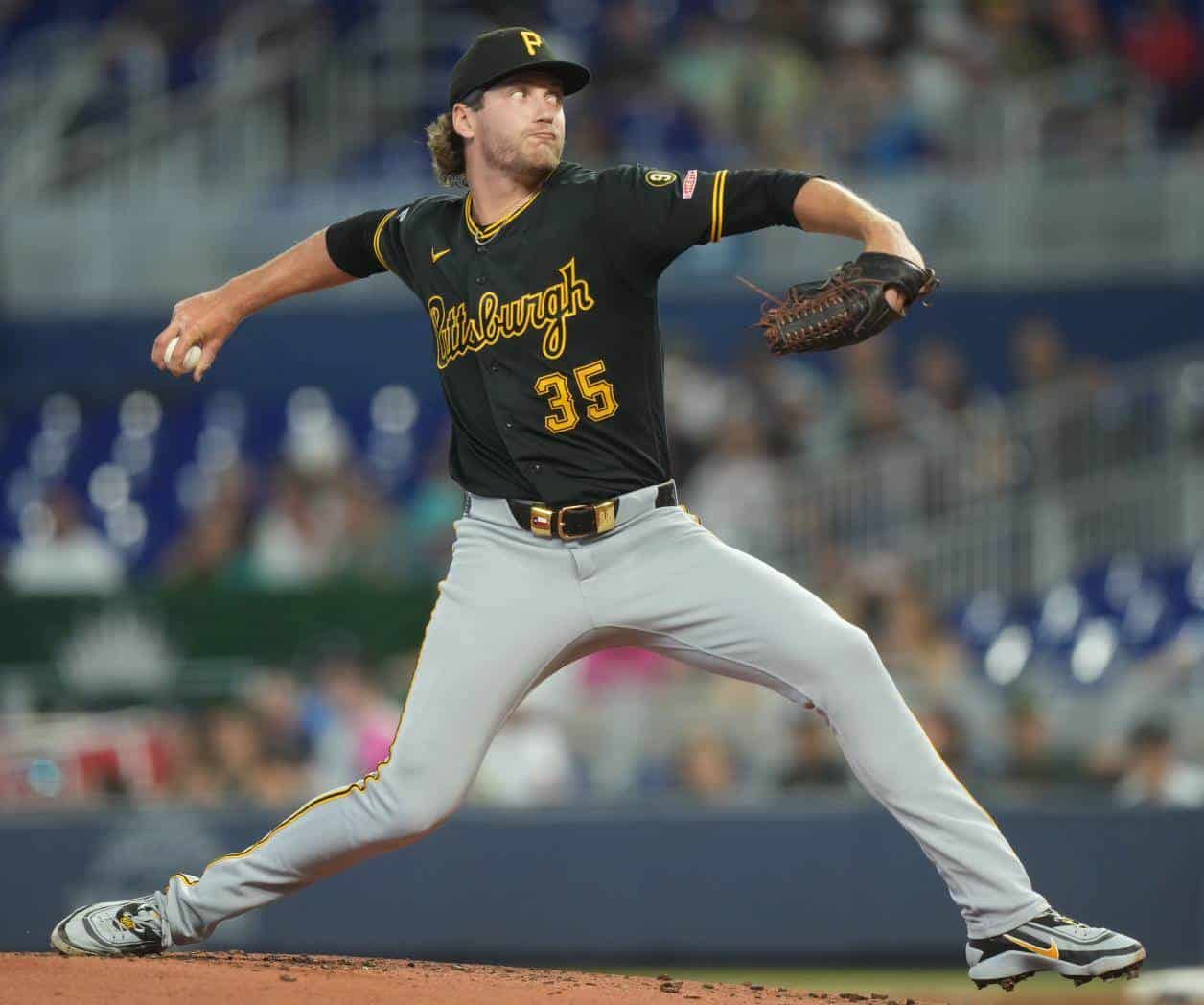 Braxton Ashcraft domina y Piratas apalean a Marlines