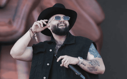Carín León hace historia en el Summer Sonic en Tokio