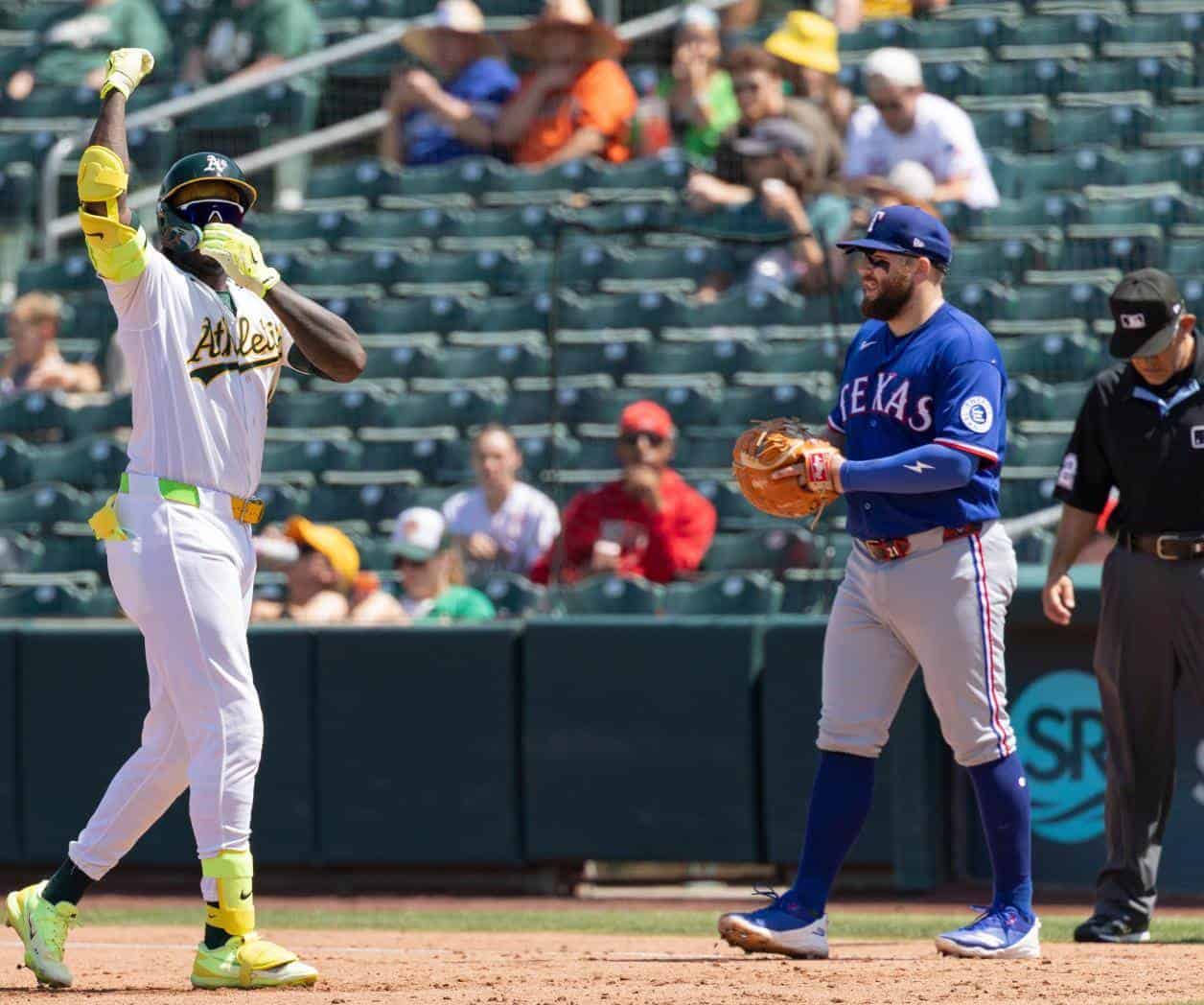 A’s vencen a Rangers y ganan serie en casa