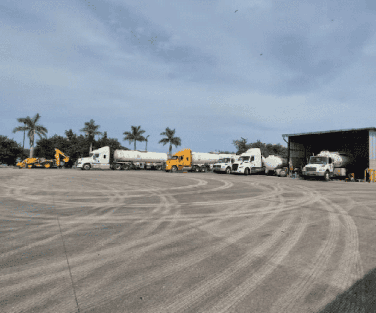 Aseguran 297 mil litros de diésel en Altamira, Tamaulipas