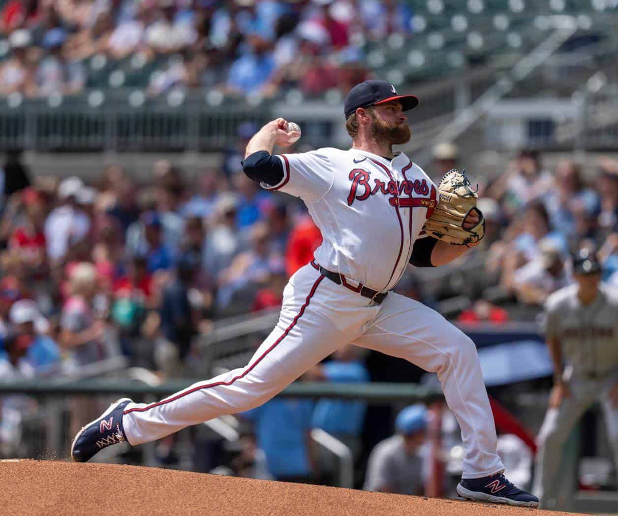 Olson impulsa a Bravos ante Arizona