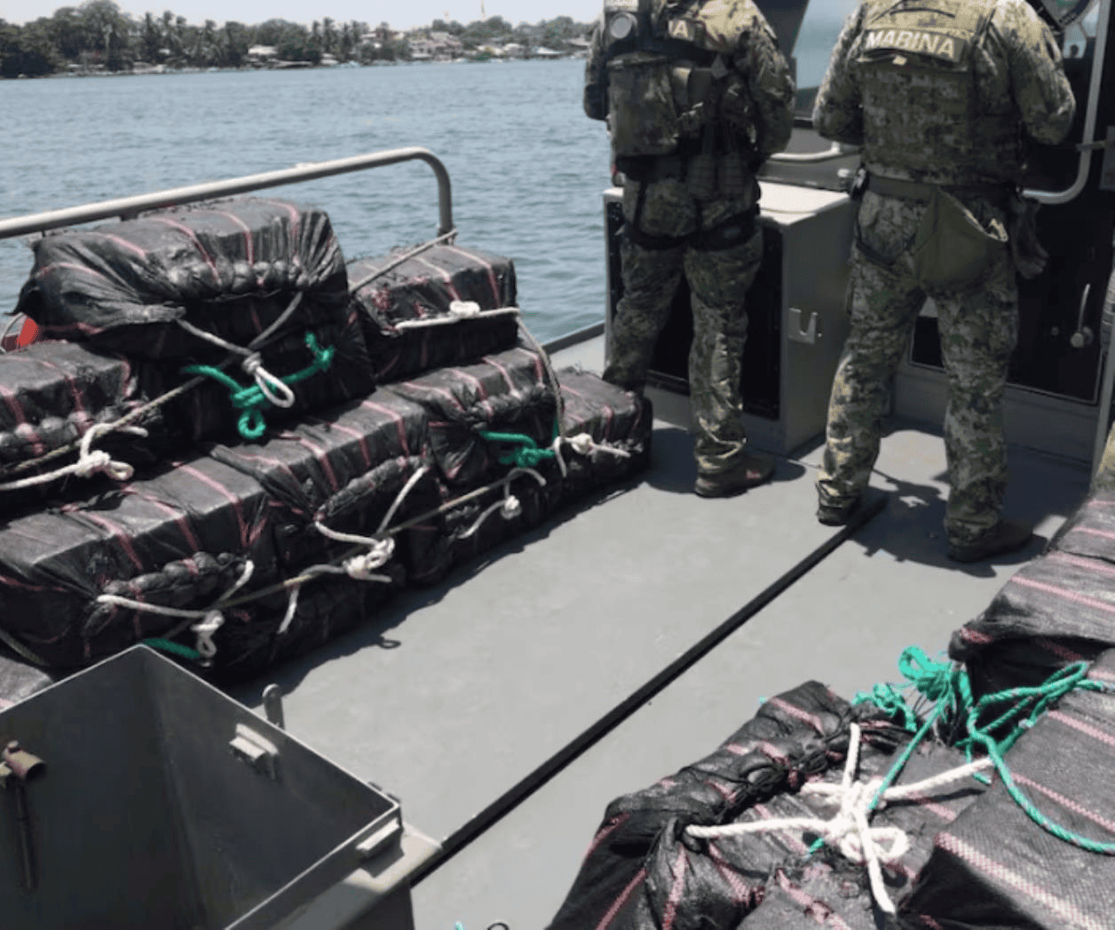 Marina asegura más de una tonelada y media de cocaína