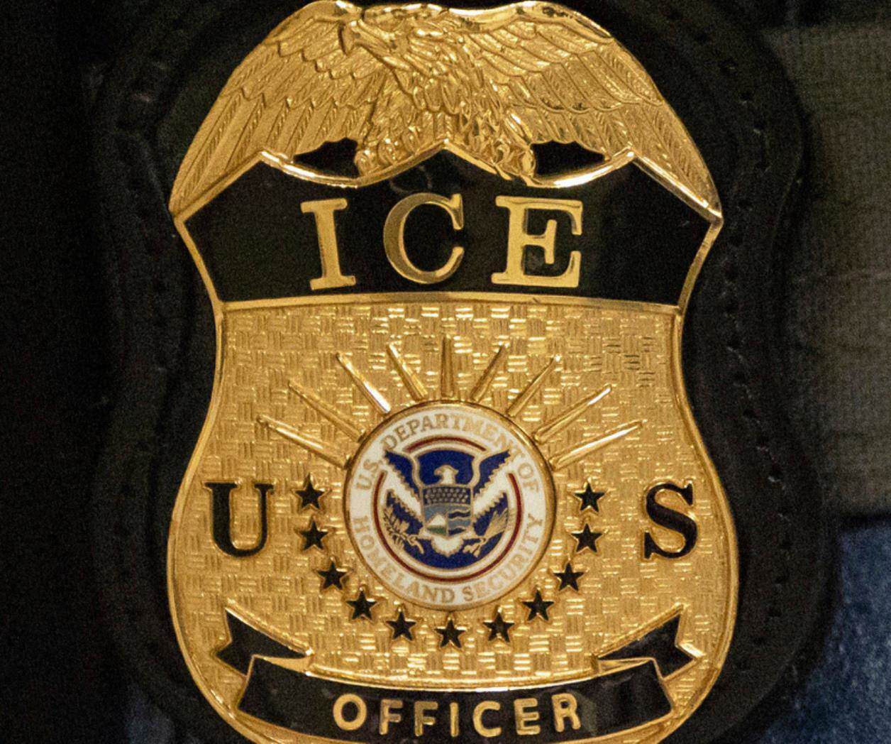 El ICE ofrece un seguro para proteger a policías locales en EEUU que hagan arrestos migratorios