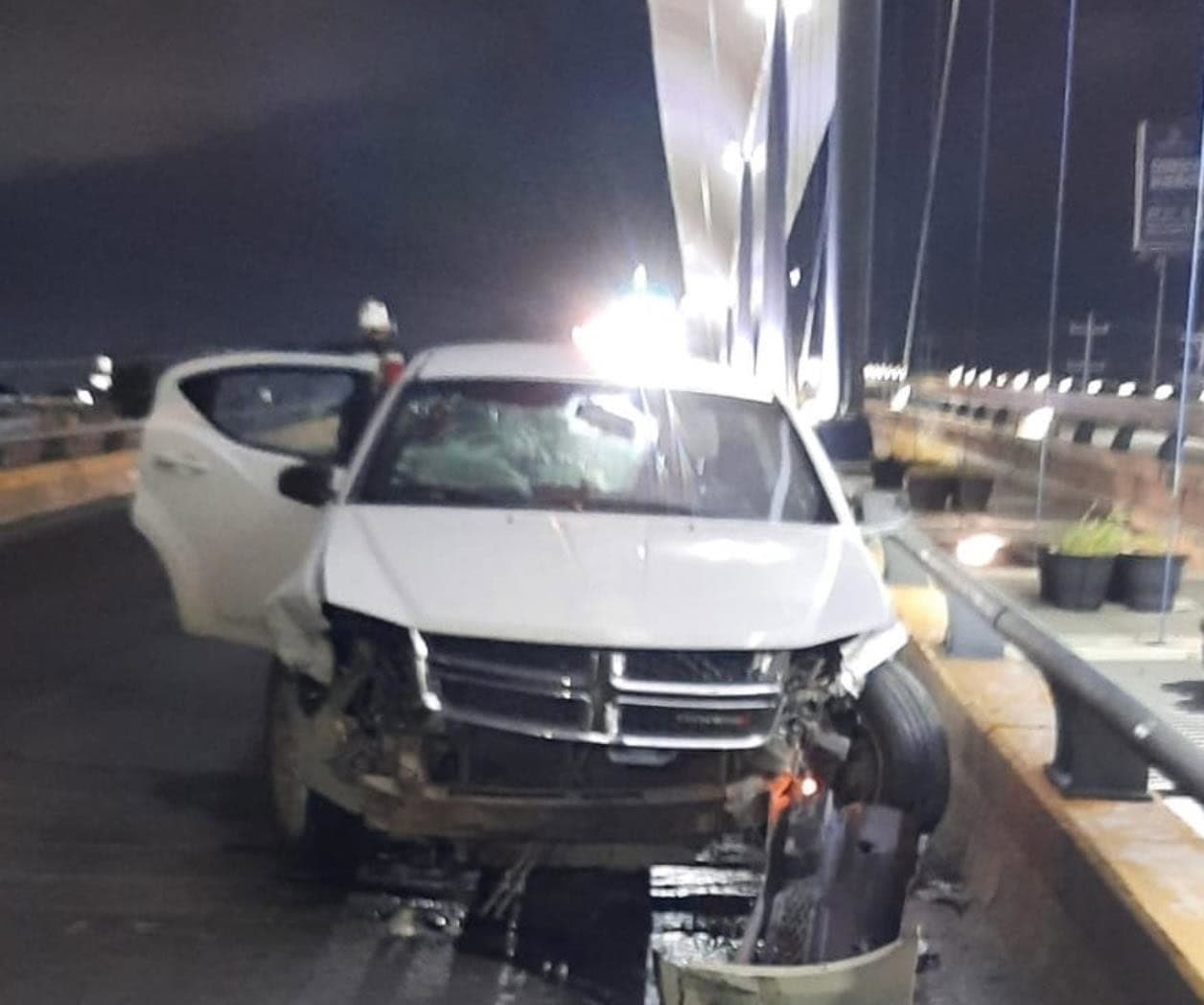 Choques vehiculares en puentes elevados