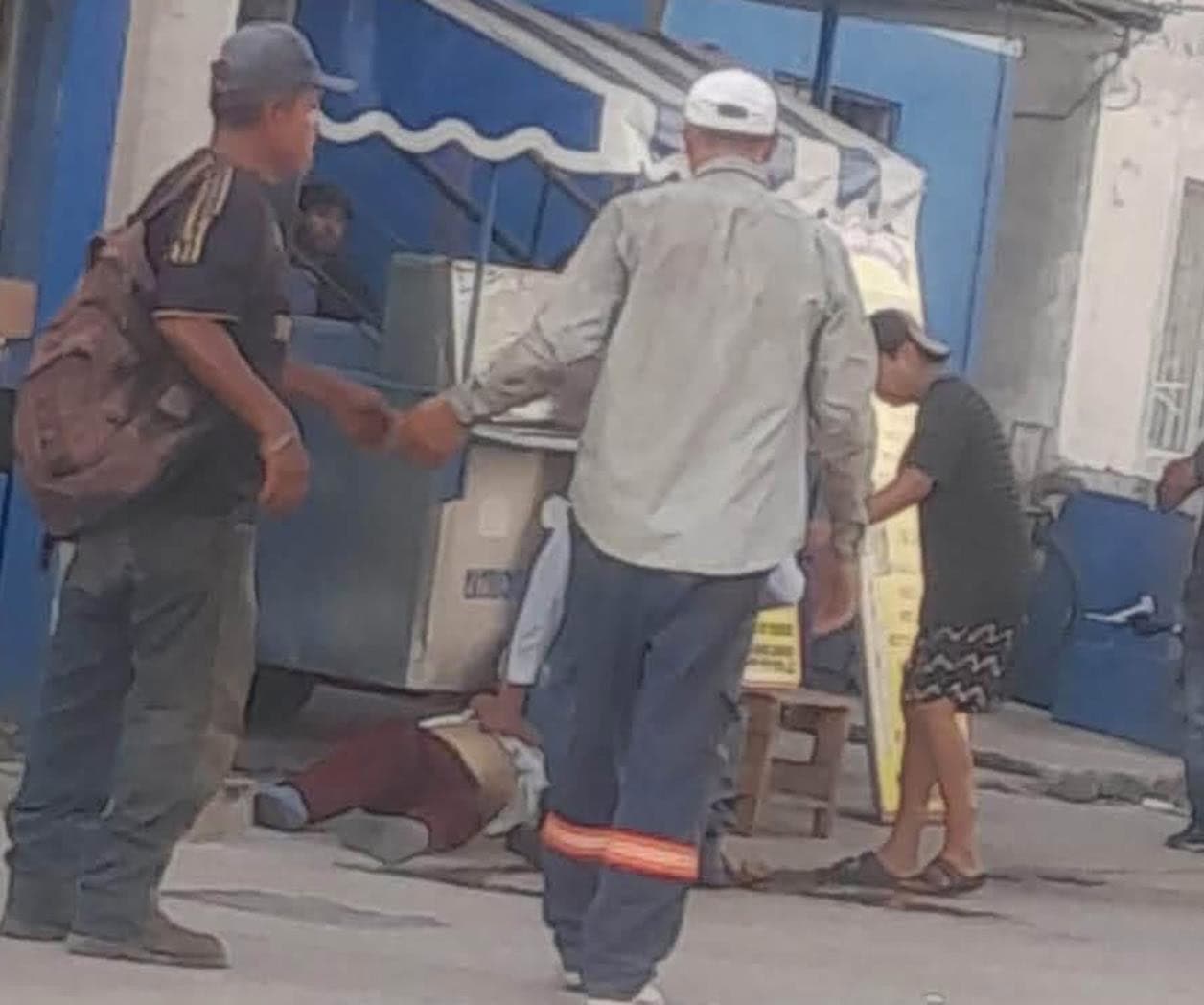 Fallece adulto mayor en calles de Los Prados Fallece adulto mayor en calles de Los Prados