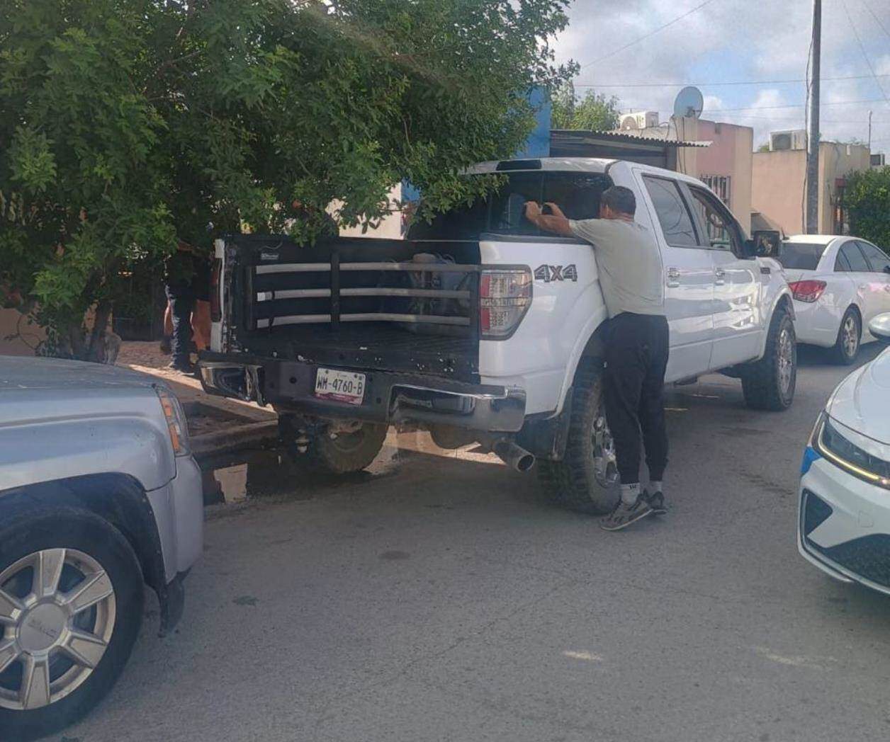 Conductora se pasa alto y choca contra moto en Río Bravo