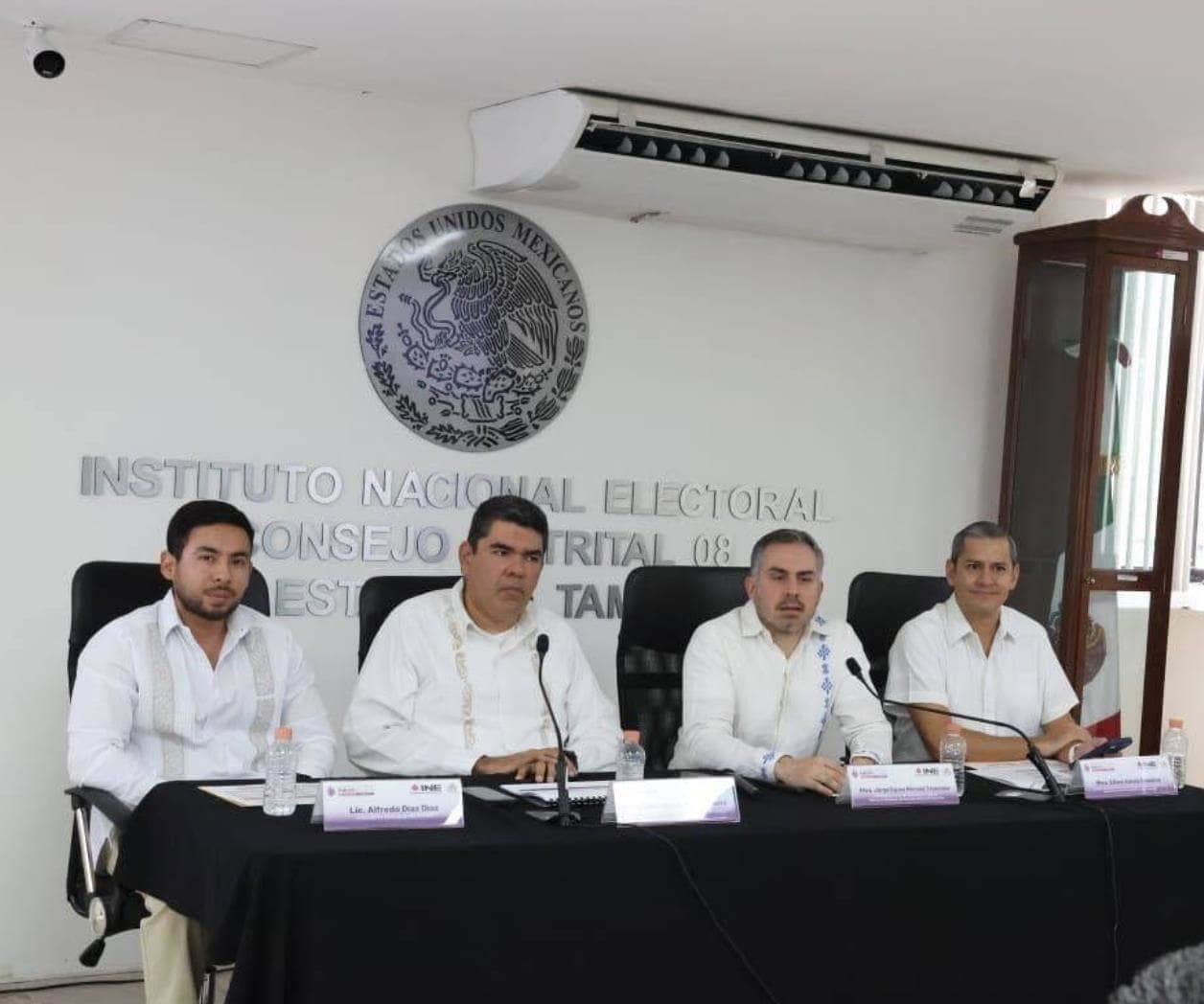 Menos cargos; más de 7 mil candidatos