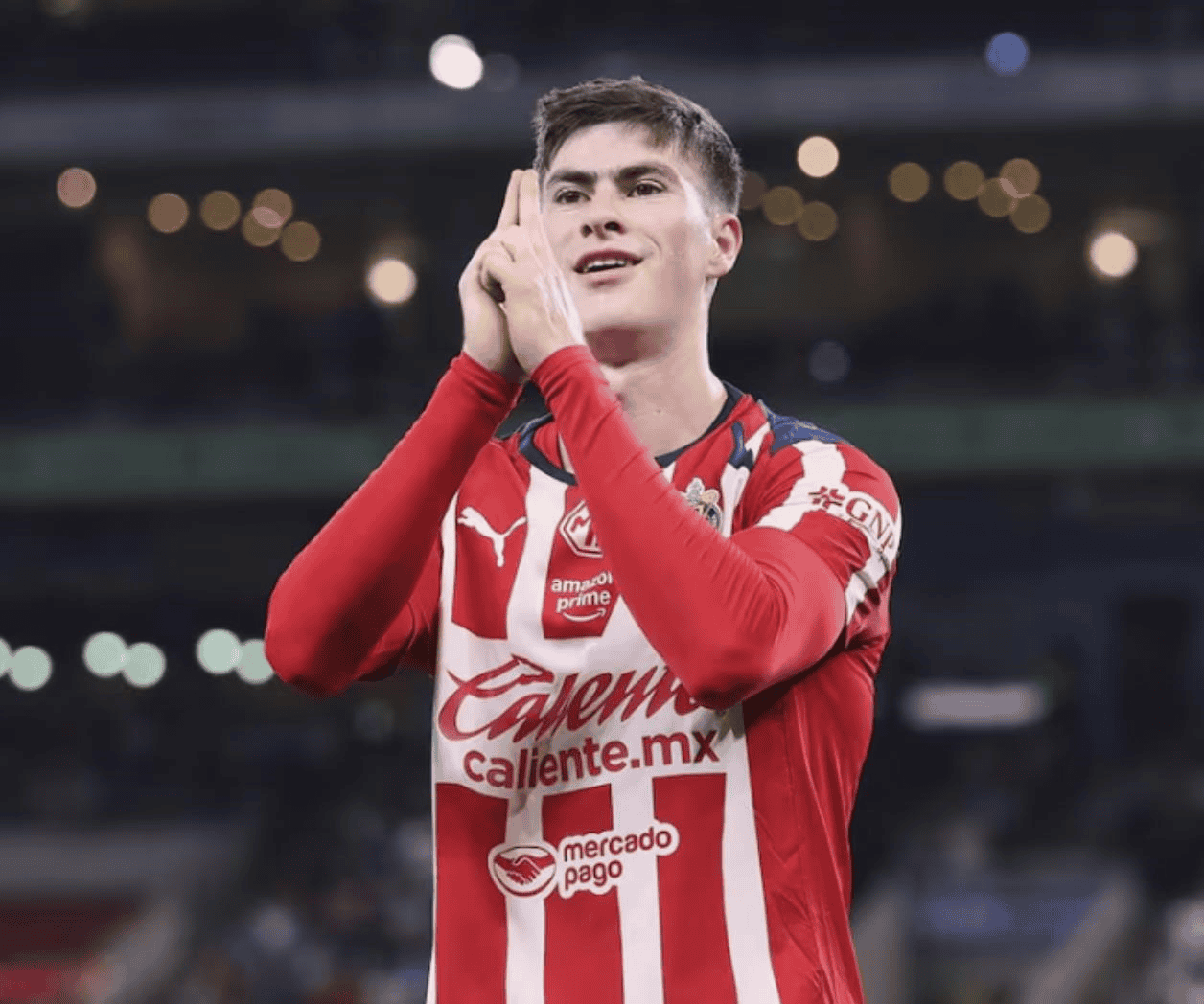 Chivas se queda sin La Hormiga González; se va a Olympiacos