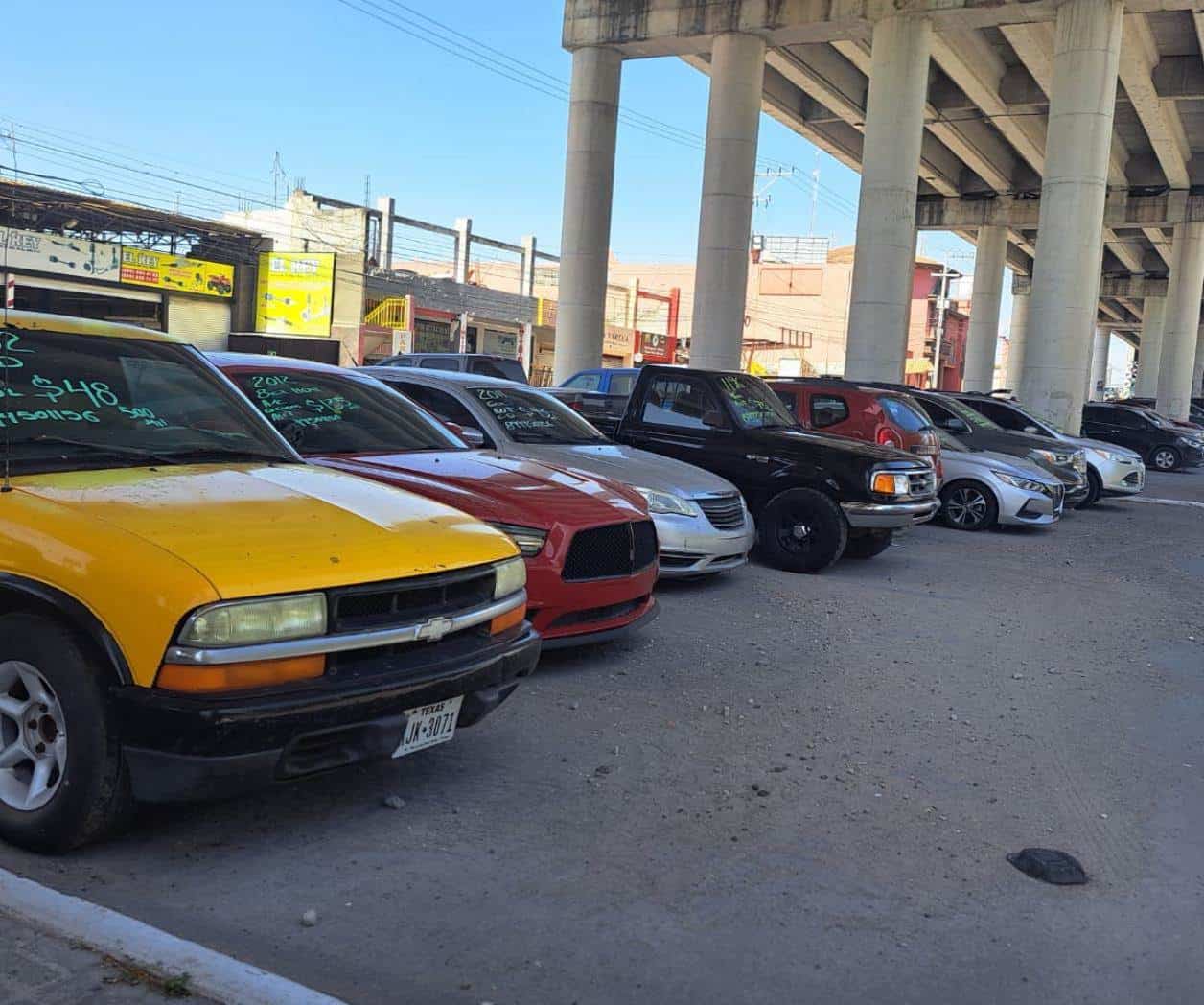 Crece venta ilegal de autos ‘chocolate’