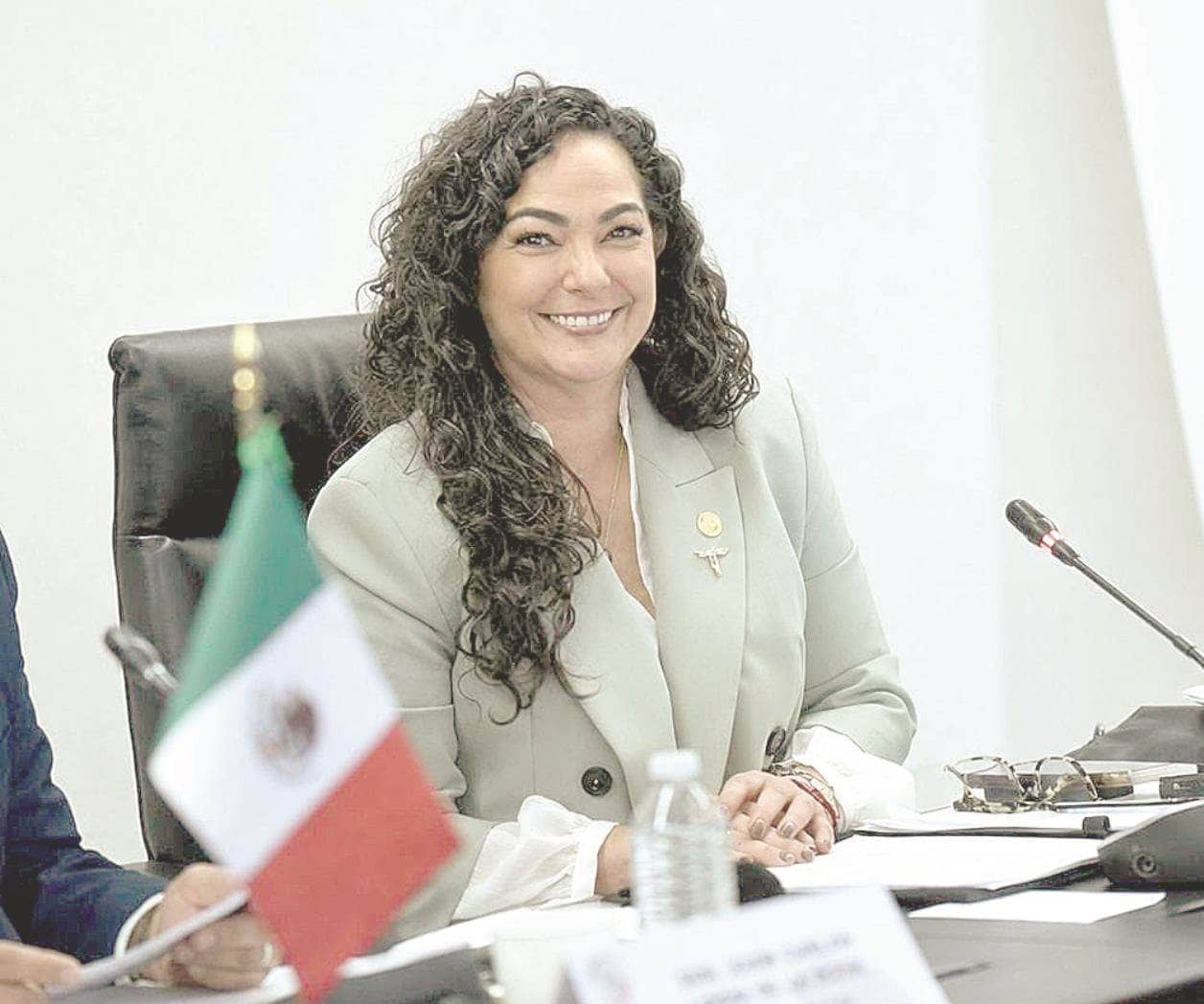 Comisión Permanente  avala punto de acuerdo  de senadora Olga Sosa