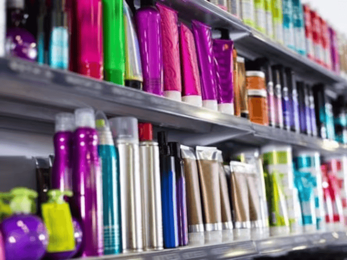 IA transforma la industria cosmética; especialistas alertan