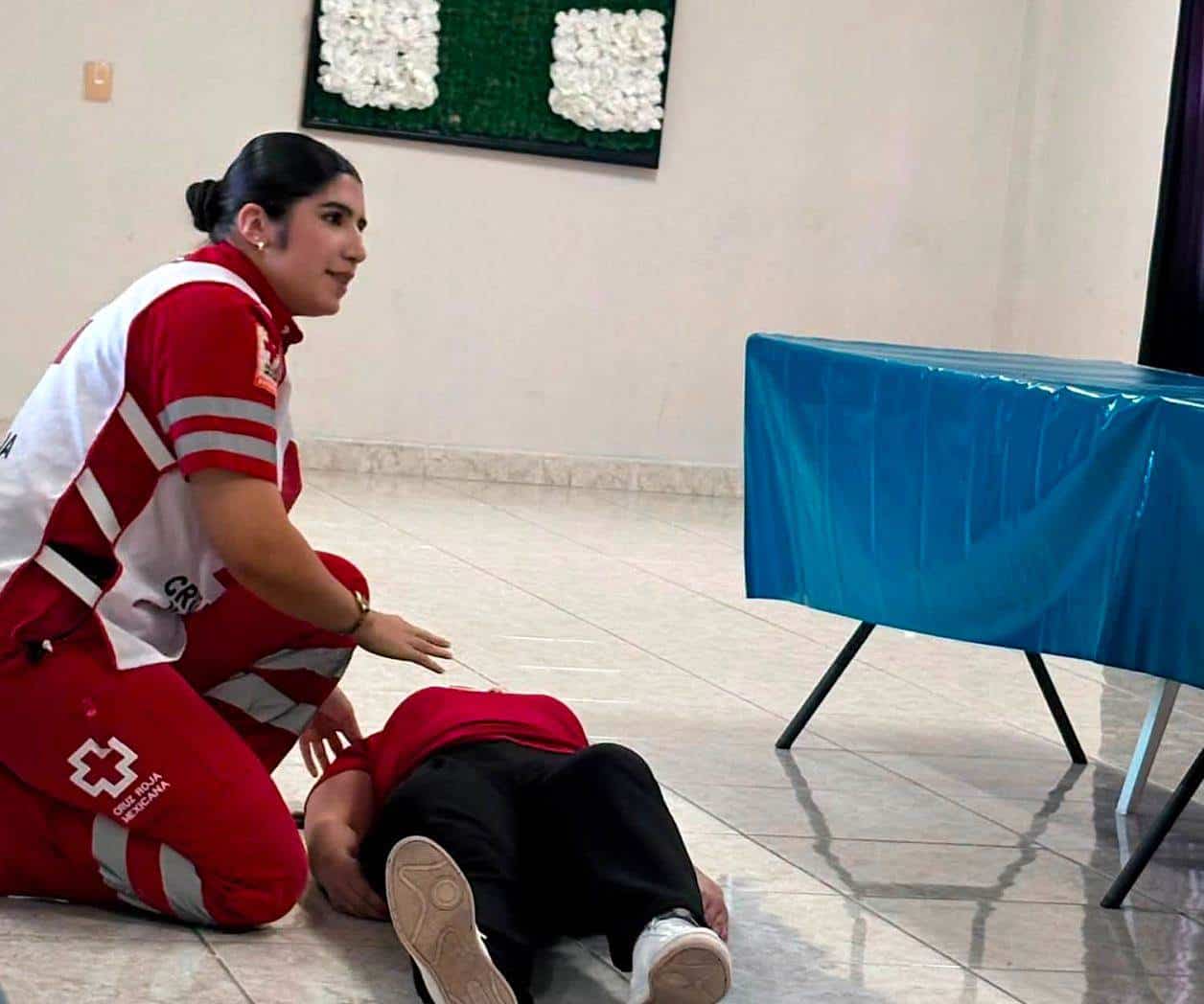 Preparan a maestros para emergencias
