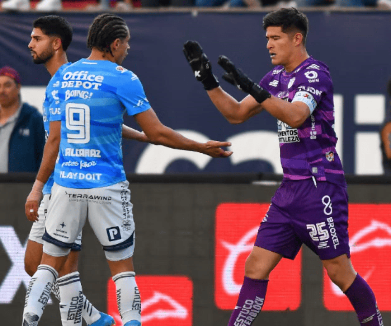 Pachuca rescató el empate ante San Luis con gol del portero Pachuca rescató el empate ante San Luis con gol del portero