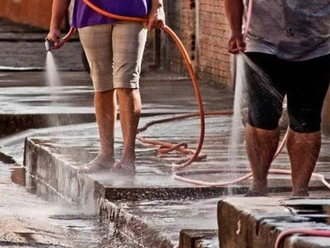 Multan por desperdiciar agua