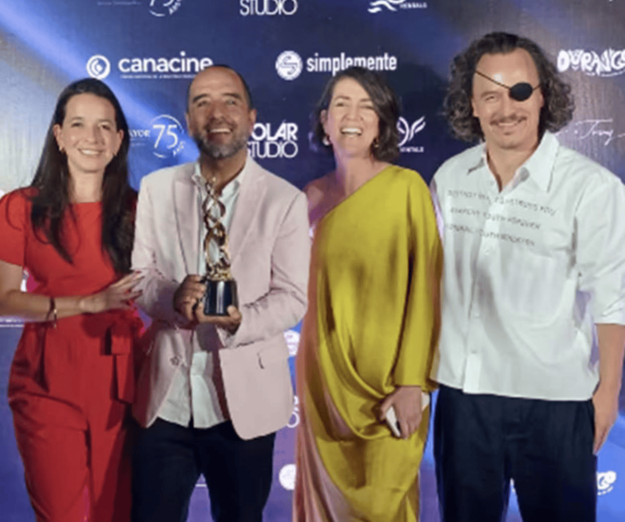 Corina arrasa en los Premios Canacine