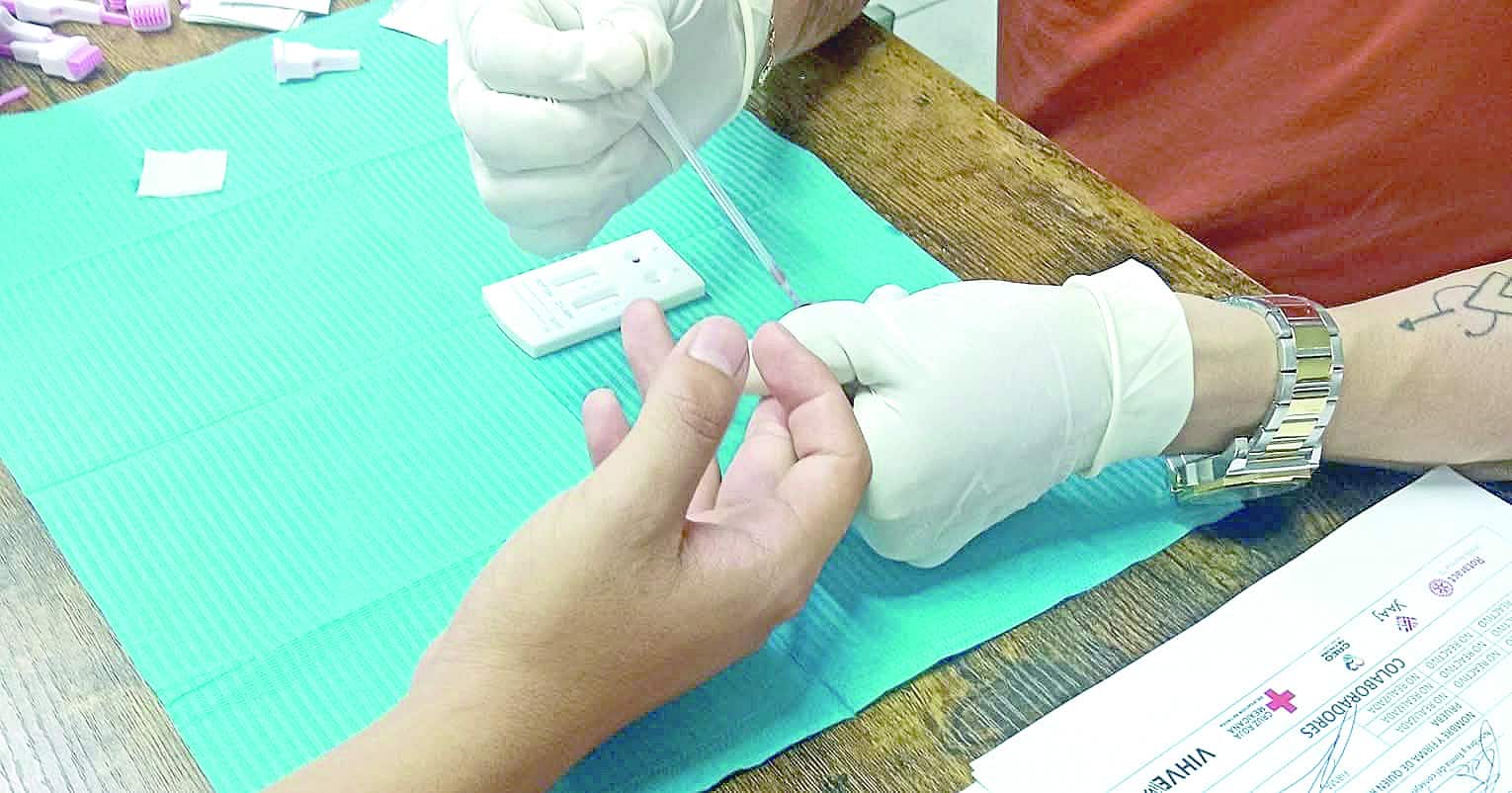 Detectan en 10 minutos el VIH en la Cruz Roja