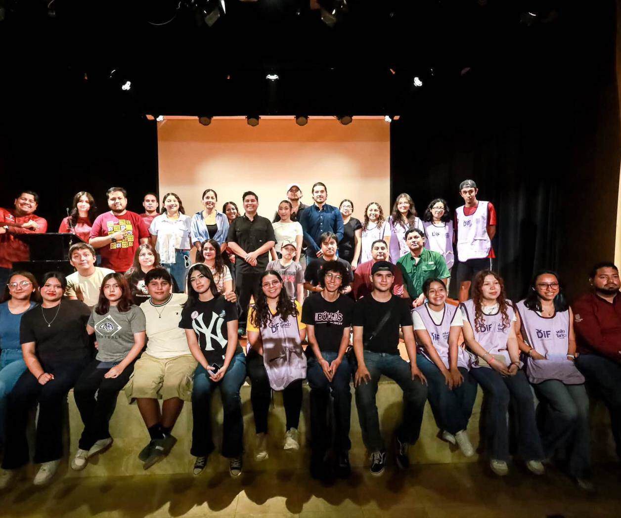 Presenta taller “Espacio Creativo”
