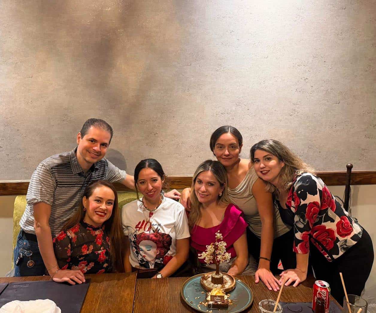 Celebra sus cuatro décadas