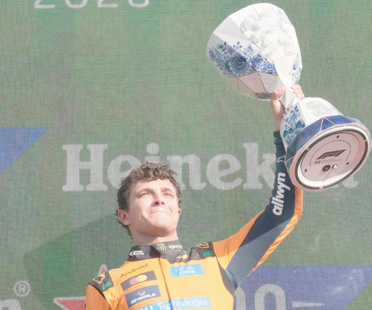 Lando Norris renueva contrato con McLaren hasta 2030